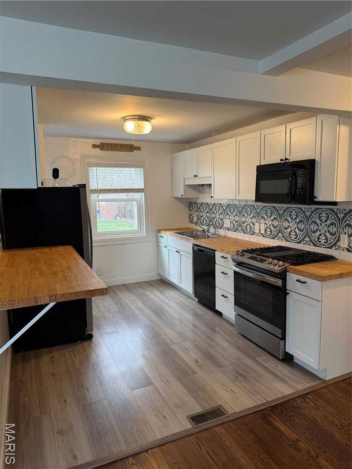 1119 N Mcknight Rd - Photo 6 of 25