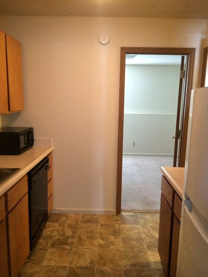 Woodward Apartments - Photo 4 of 12