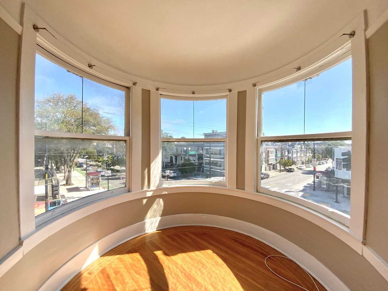 1801 Hayes St - Photo 5 of 23