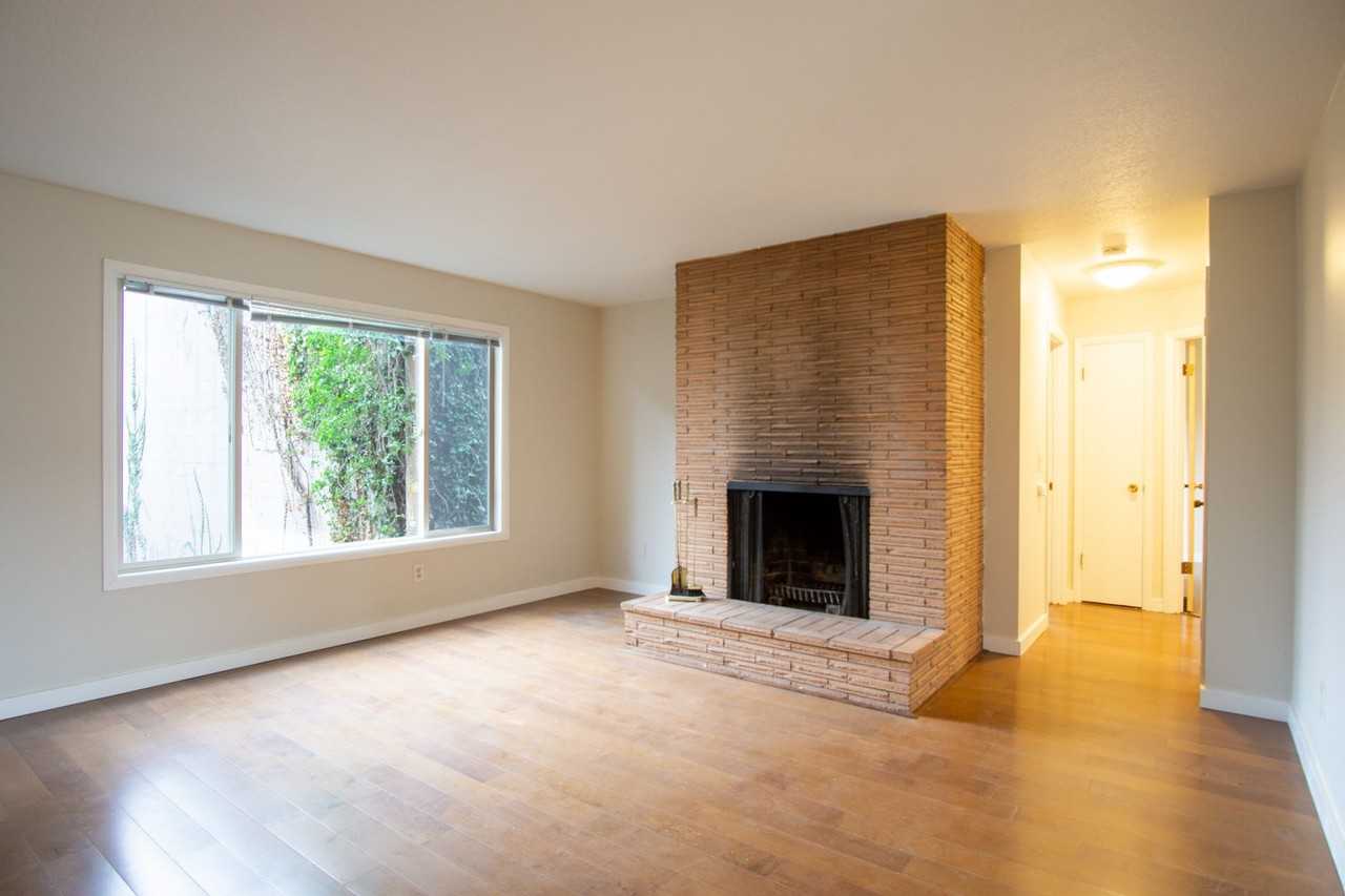 2509 Ne Weidler St #2 - Photo 2 of 21