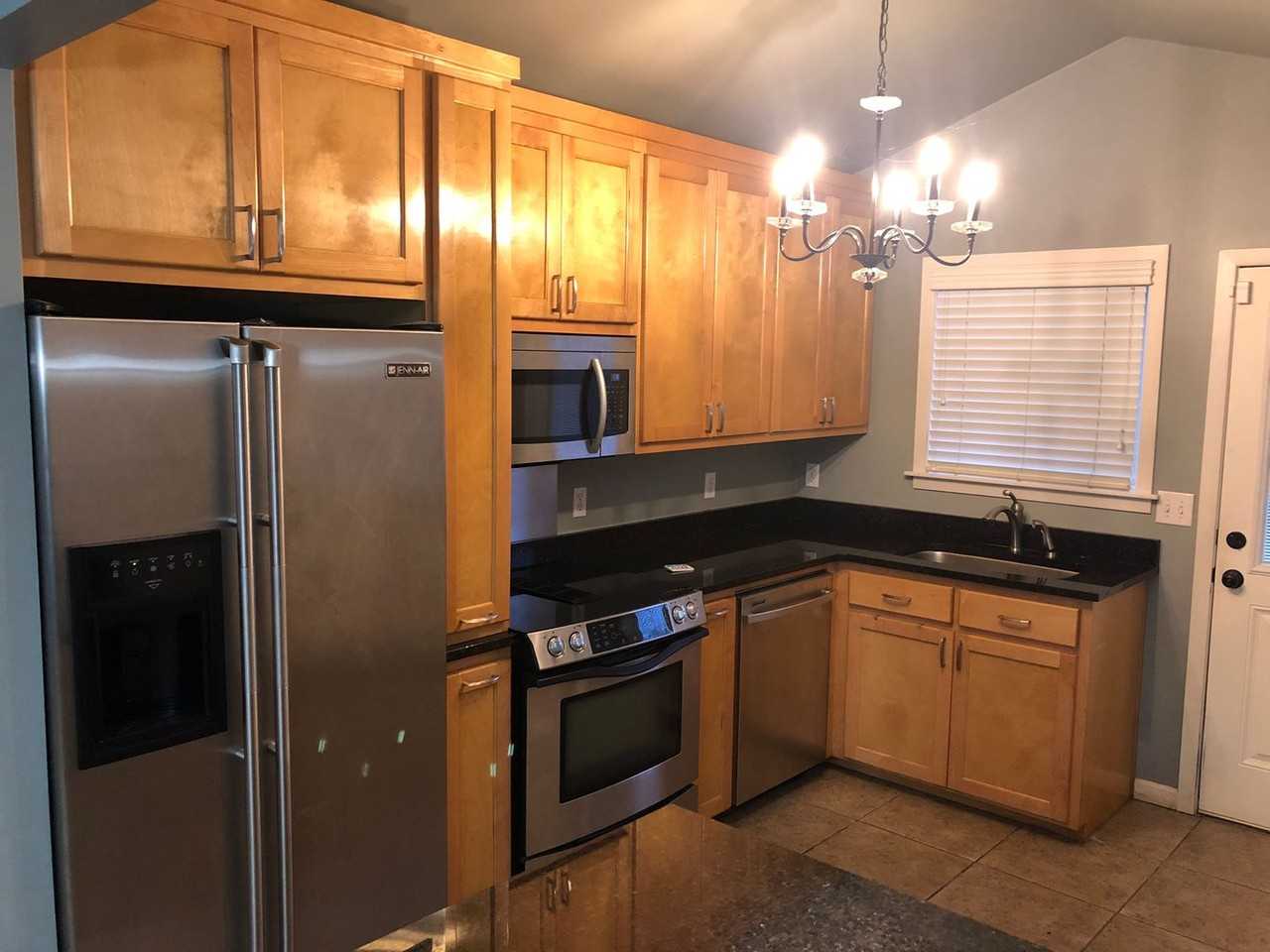 415 Central Ave - Photo 3 of 11