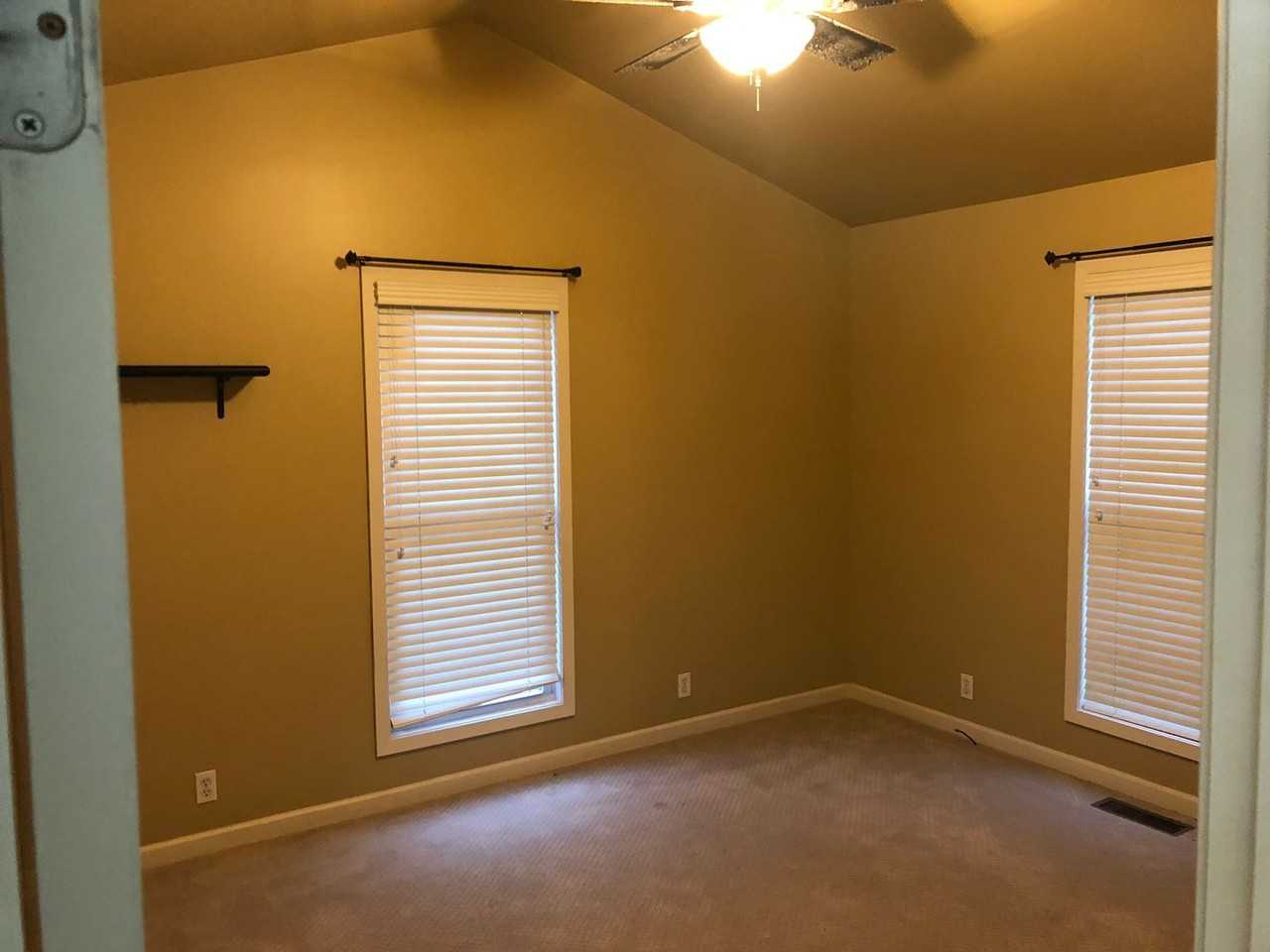 415 Central Ave - Photo 6 of 11