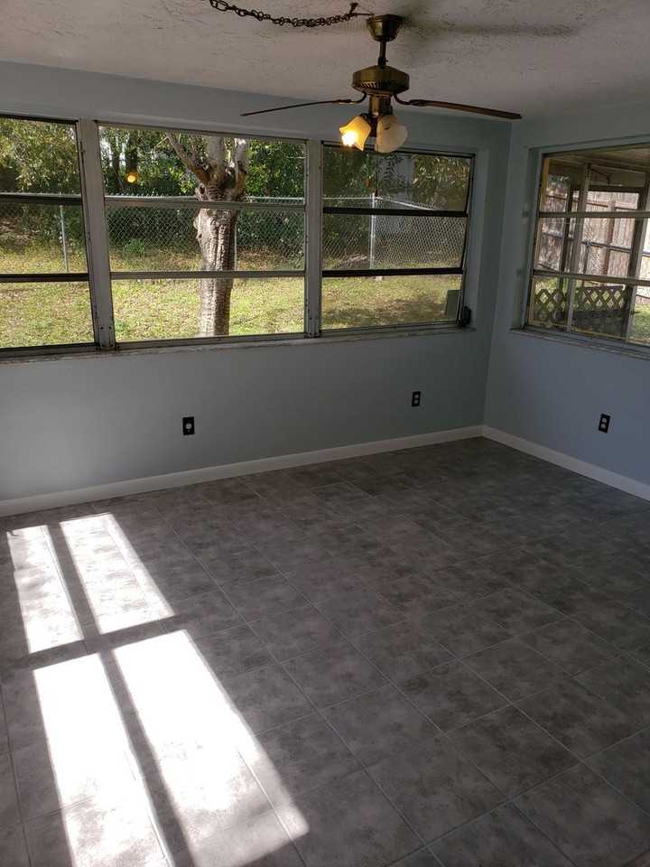 38 S Jefferson St - Photo 6 of 14