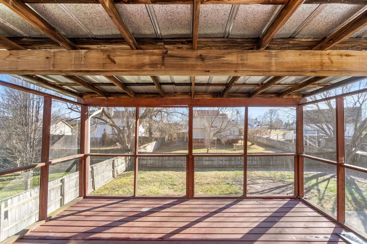 3403 Mallard Dr - Photo 3 of 29