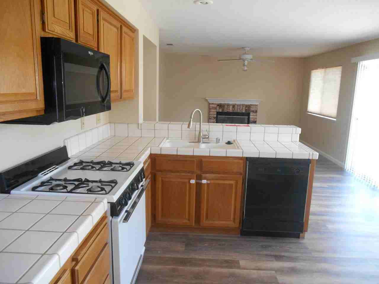 1187 Notre Dame Cir - Photo 5 of 11