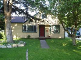 featured image of 1028 5th Ave E