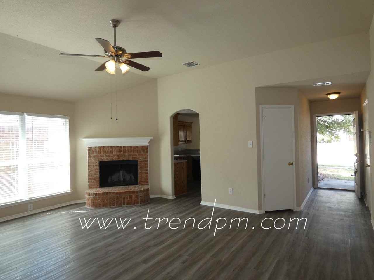 10712 Irish Glen Trl - Photo 3 of 15
