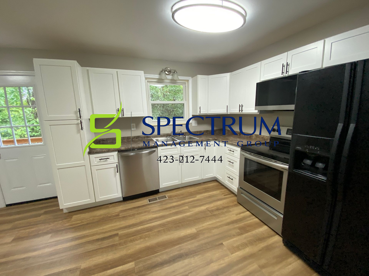 315 Goddard Dr - Photo 4 of 12