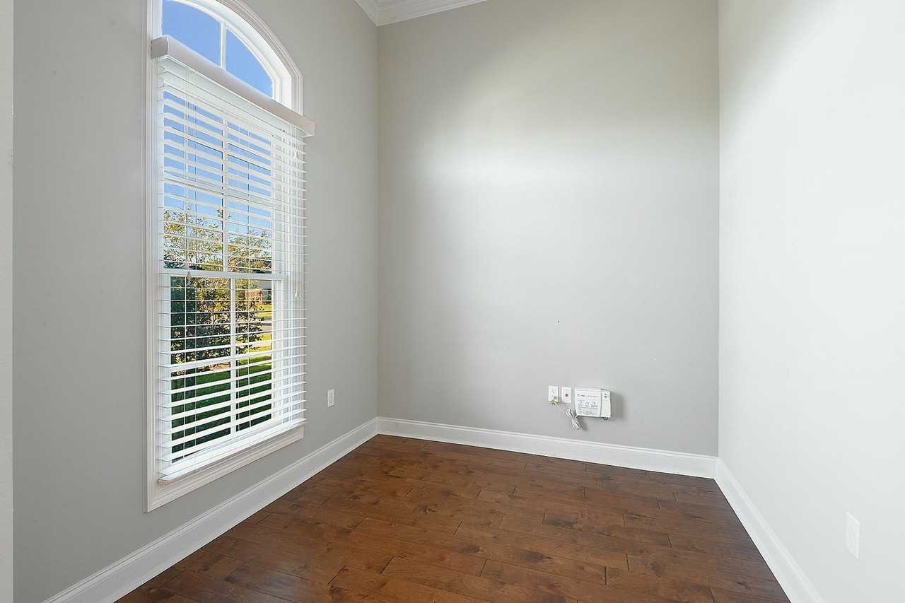 3114 Hudson Park Dr - Photo 4 of 12