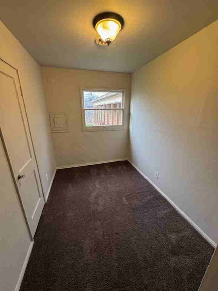 4939 Mount Vernon Park Dr - Photo 4 of 8