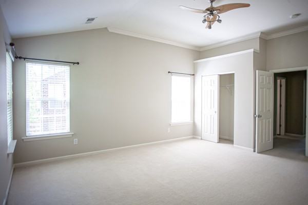 218 Napa Valley Way - Photo 5 of 22