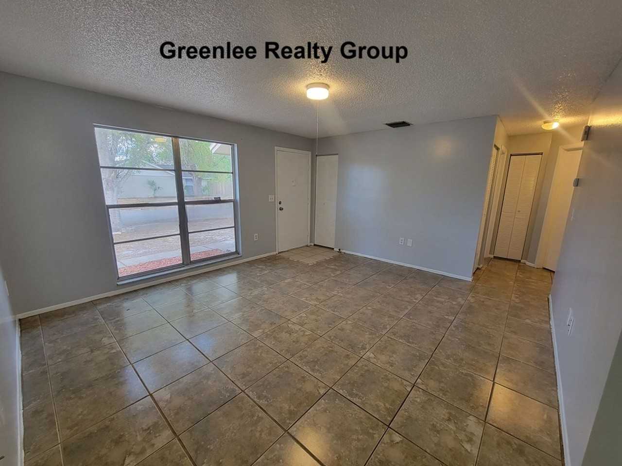 6922 Westend Ave - Photo 4 of 18