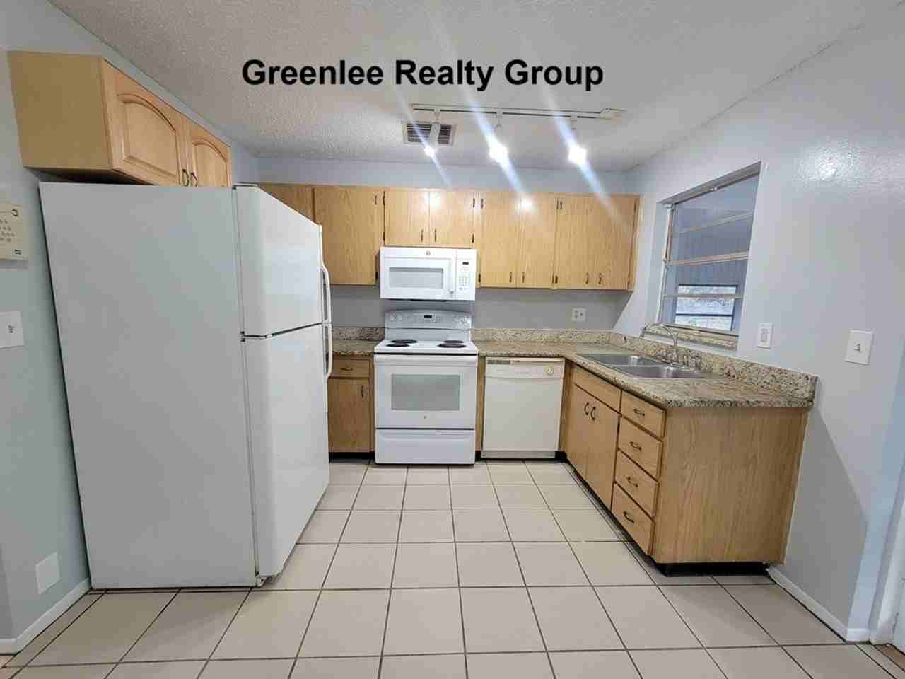 6922 Westend Ave - Photo 6 of 18