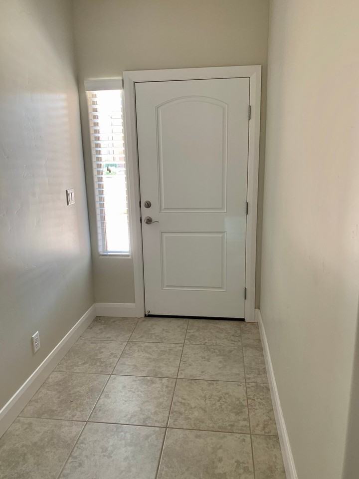 2525 Bella Vista Dr - Photo 5 of 19