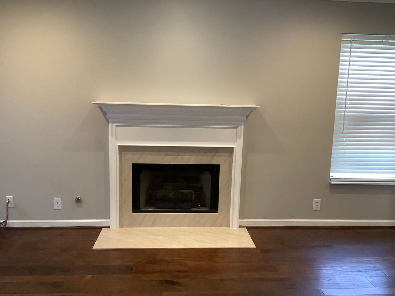 3712 Springwater Dr - Photo 4 of 24