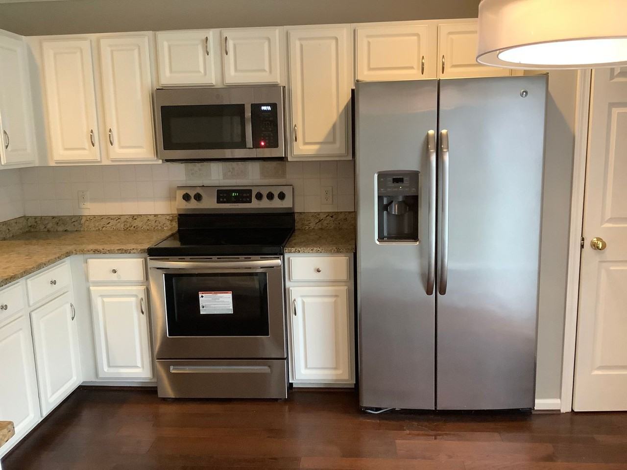 3712 Springwater Dr - Photo 6 of 24