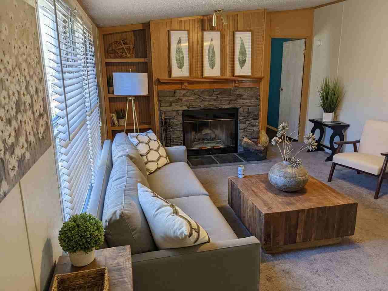 77 Goldmont St - Photo 4 of 6