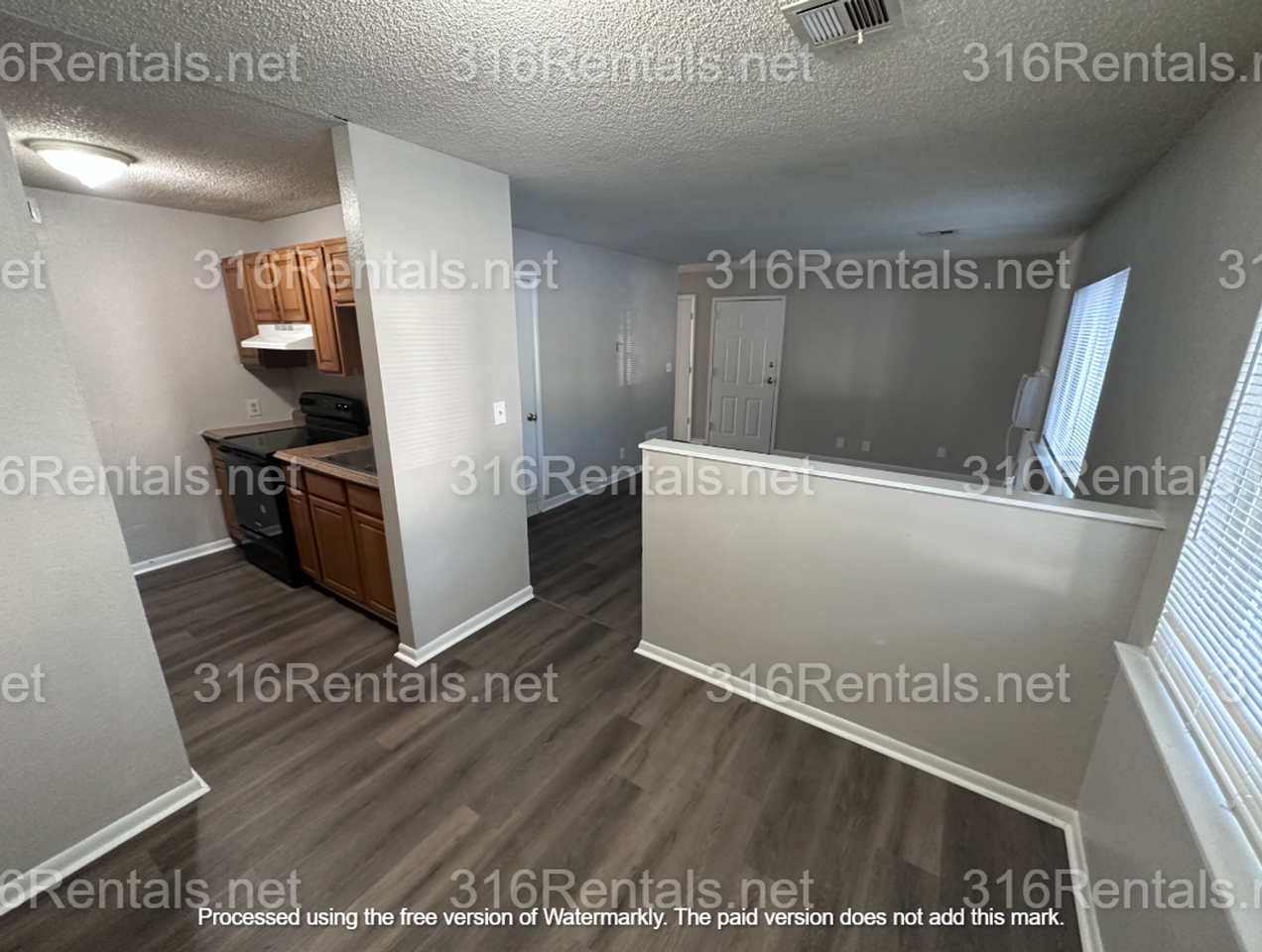 1524 E 17th St N - Photo 3 of 8