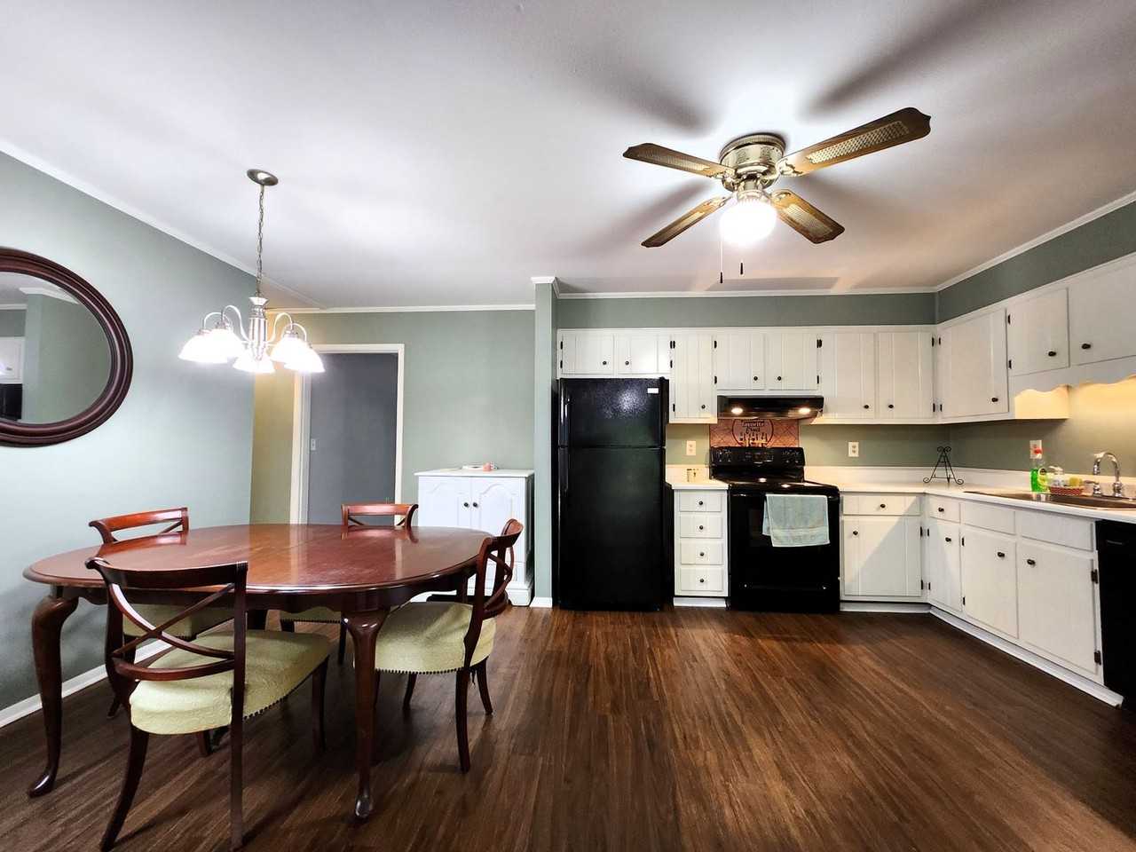 3327 Whirlaway Trl - Photo 2 of 14