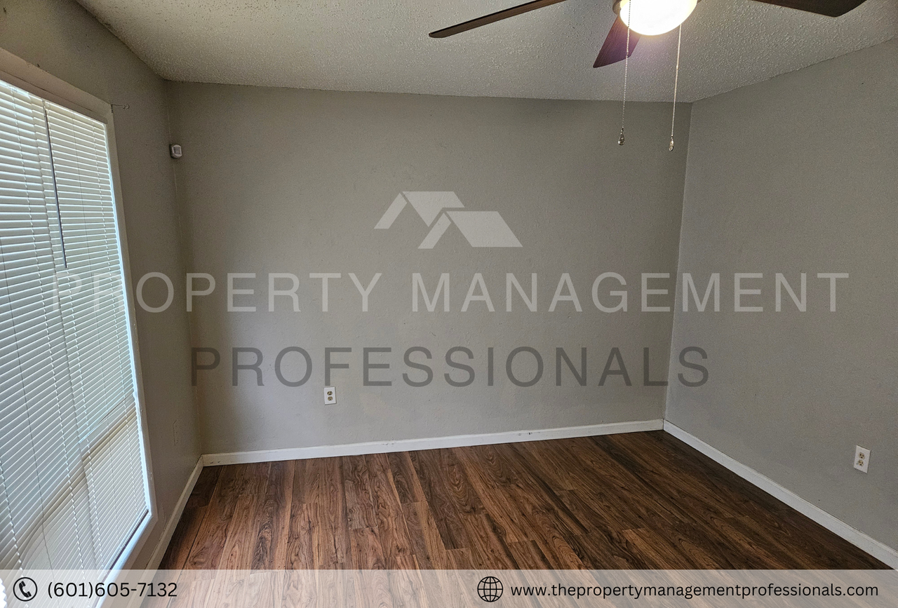 1324 Marydale Dr - Photo 6 of 25