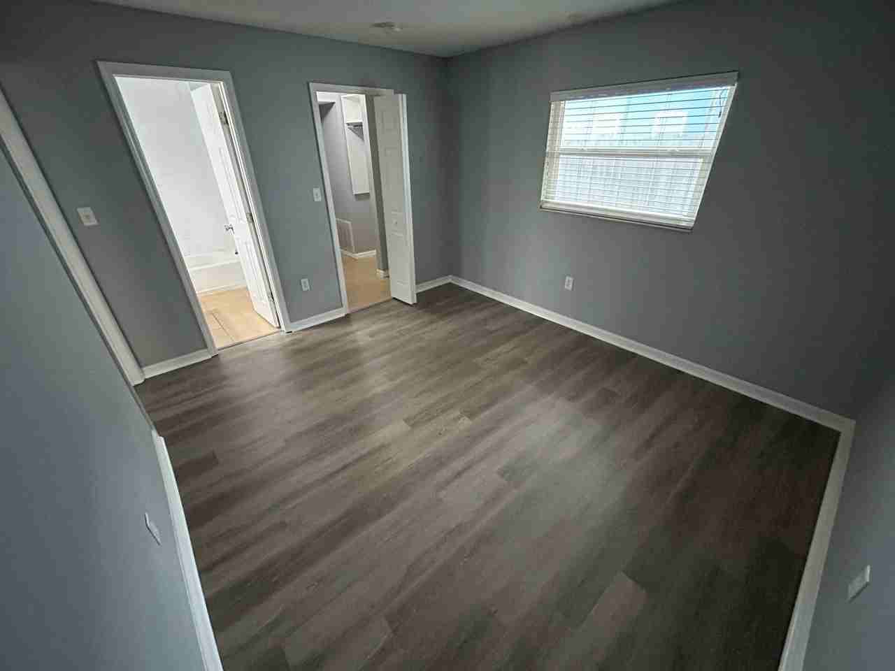 2066 Arlington St - Photo 2 of 5