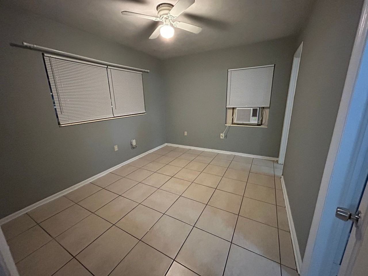 519 6th Ave W #2 - Photo 4 of 8