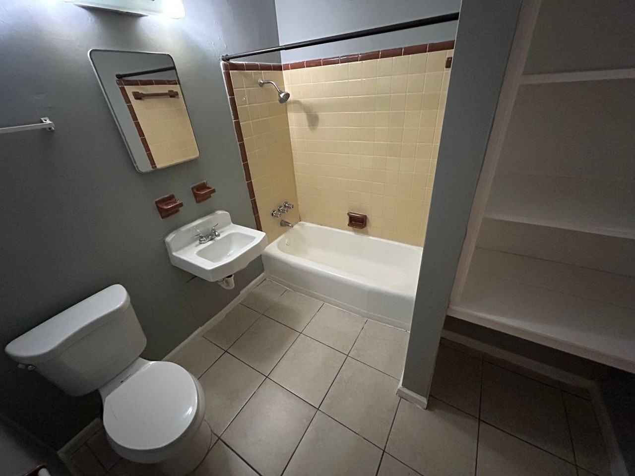 519 6th Ave W #2 - Photo 5 of 8