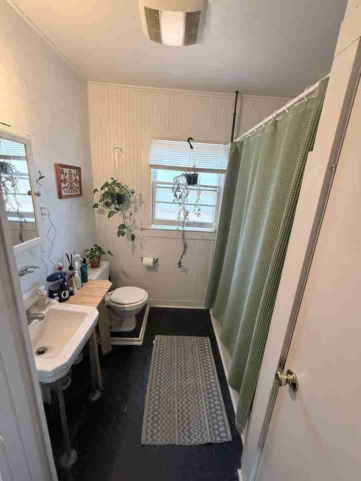 390 Pound St - Photo 6 of 11