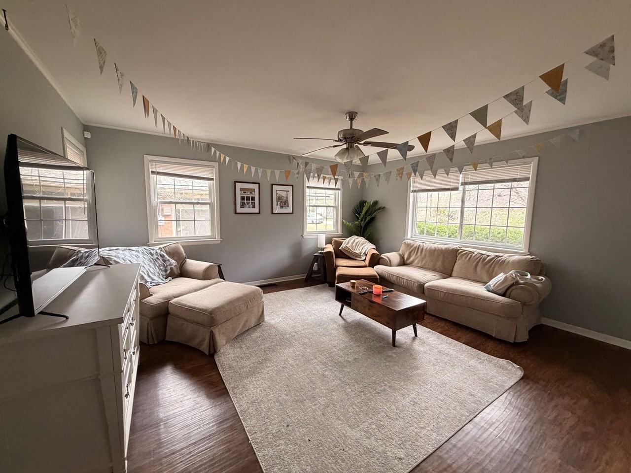 2219 W Ora Dr - Photo 4 of 15