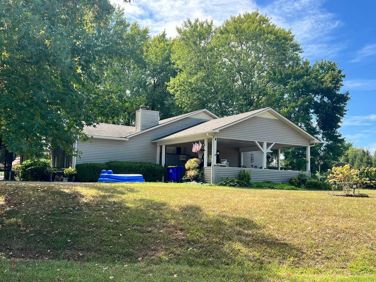 1901 Steeple Chase Court - Photo 2 of 4