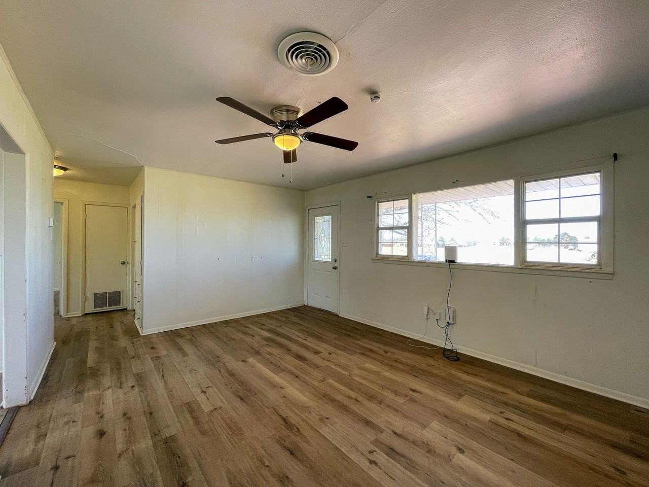 1101 S 15th St - Photo 5 of 18