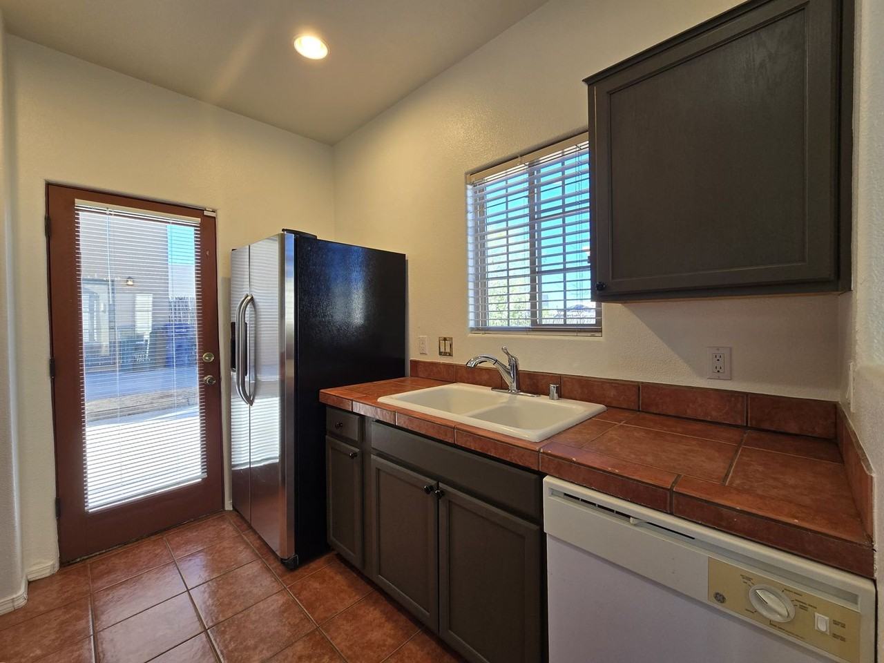 4138 Big Sky Rd - Photo 4 of 24