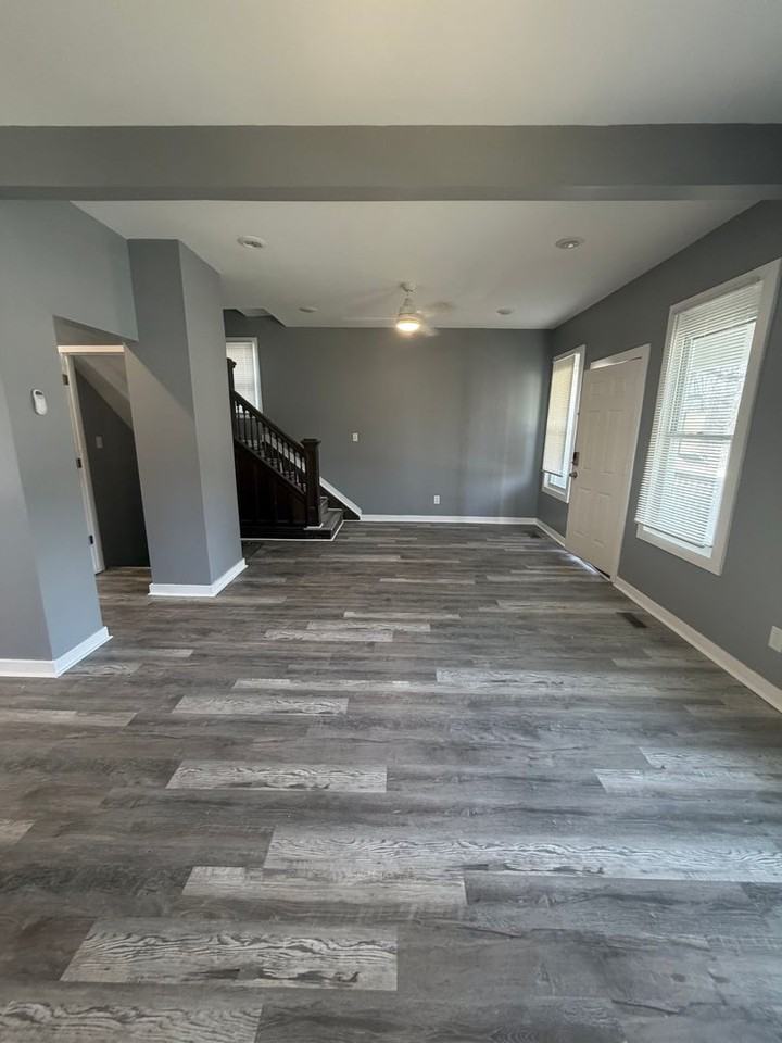 5734 14th St - Photo 3 of 12