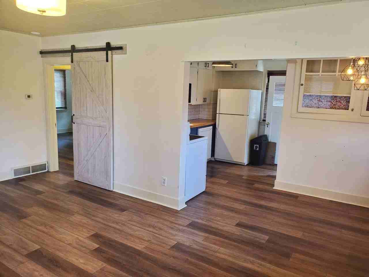 3501 W Glass Ave - Photo 4 of 31