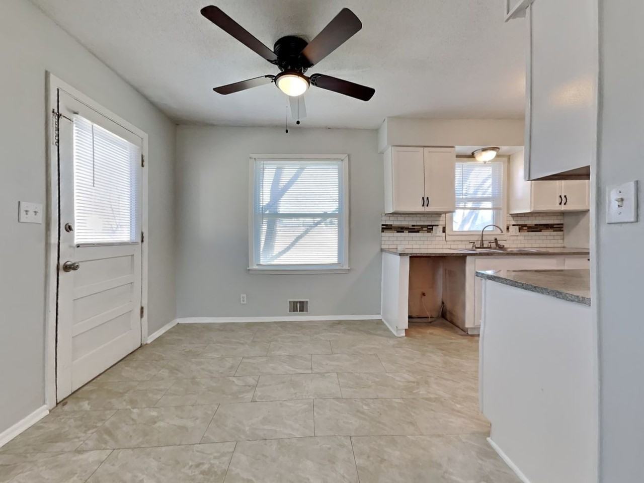 6607 N Indiana Ave - Photo 4 of 16