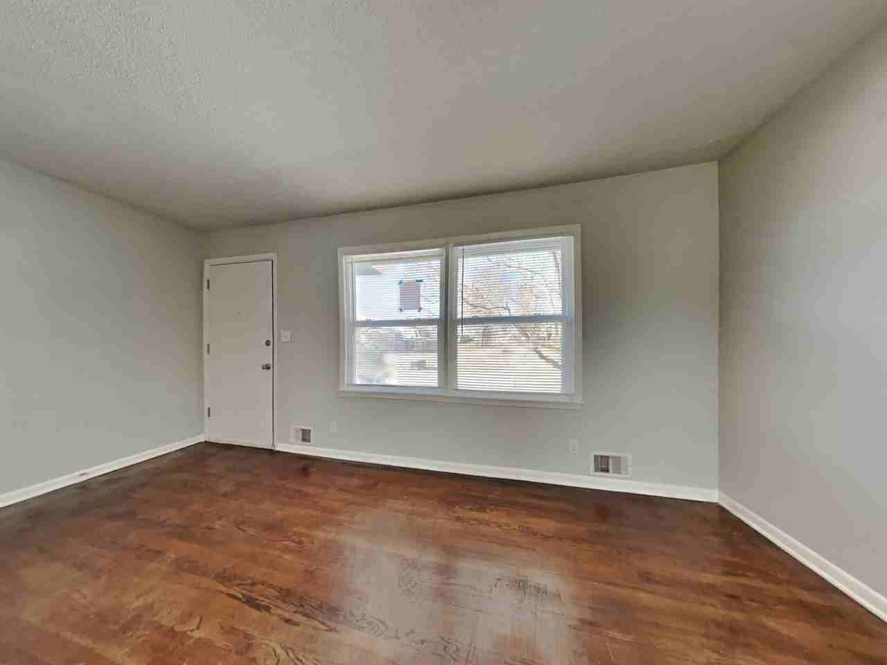 6607 N Indiana Ave - Photo 7 of 16