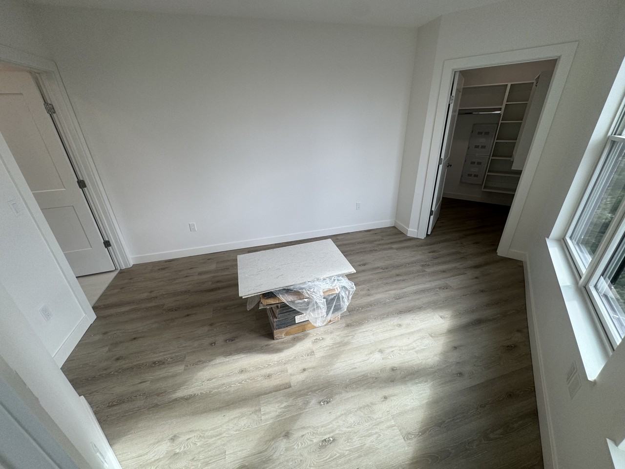 Broadway #305 - Photo 6 of 11