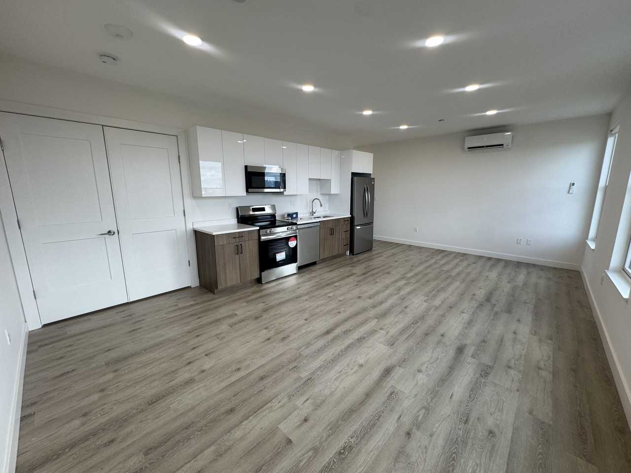 Broadway #202 - Photo 7 of 7