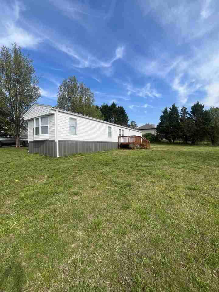 193 Pearson St - Photo 2 of 13