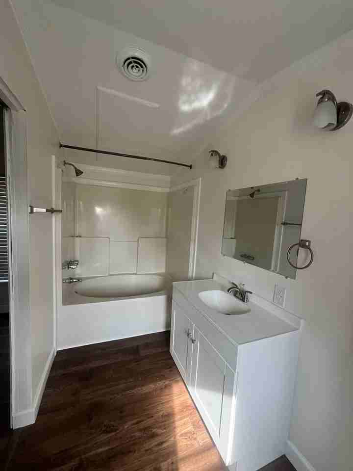 193 Pearson St - Photo 5 of 13