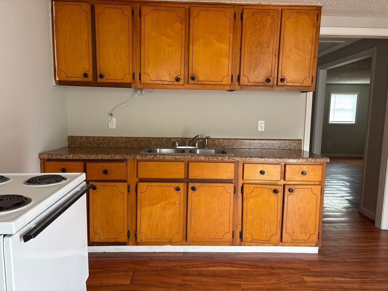 209 Orange St - Photo 5 of 8