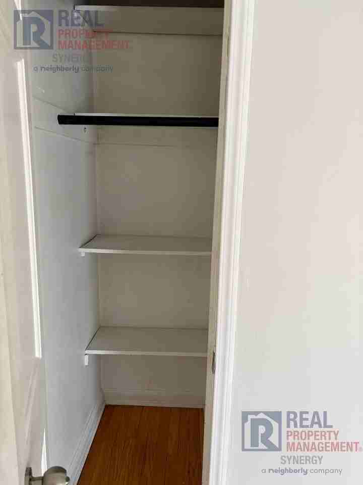 1034 Lincoln Ave - Photo 7 of 13