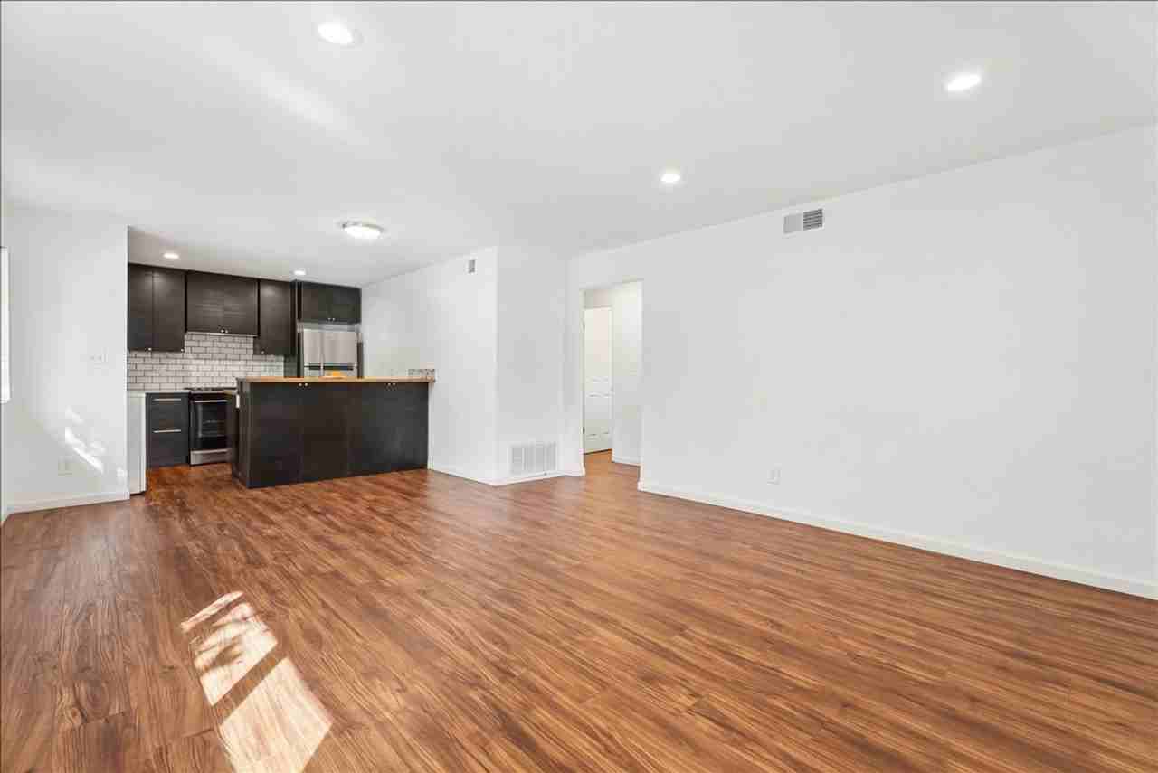 1833 Fremont Ct #1 - Photo 4 of 19