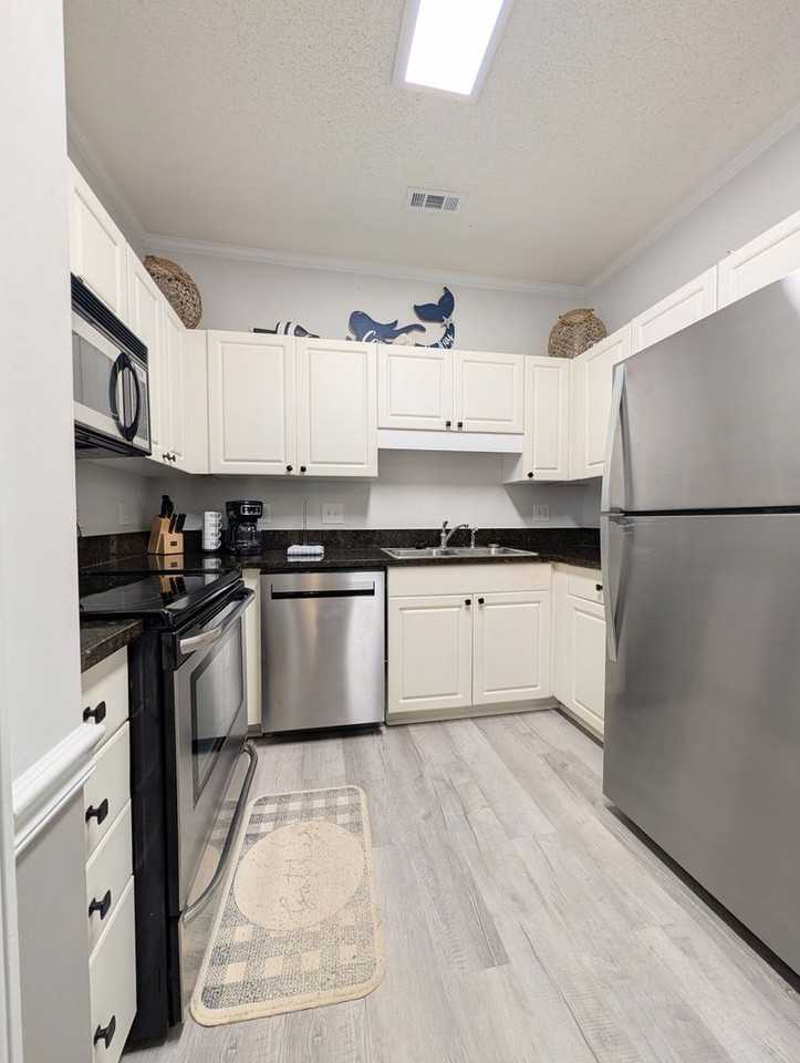 9772 Leyland Dr - Photo 5 of 30