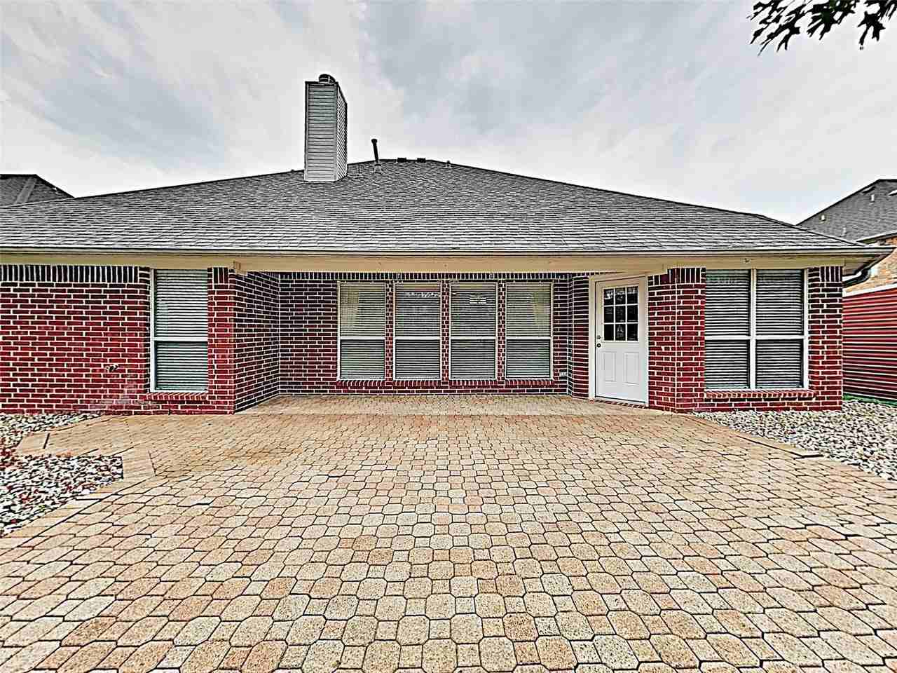 3349 Wilshire Ave - Photo 2 of 2