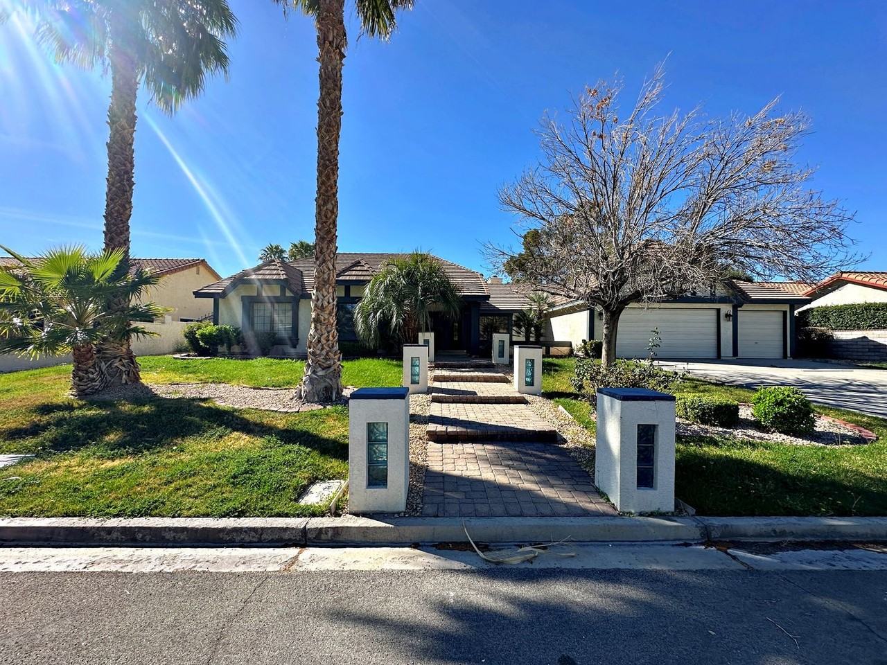 2241 Lucerne Dr - Photo 2 of 50