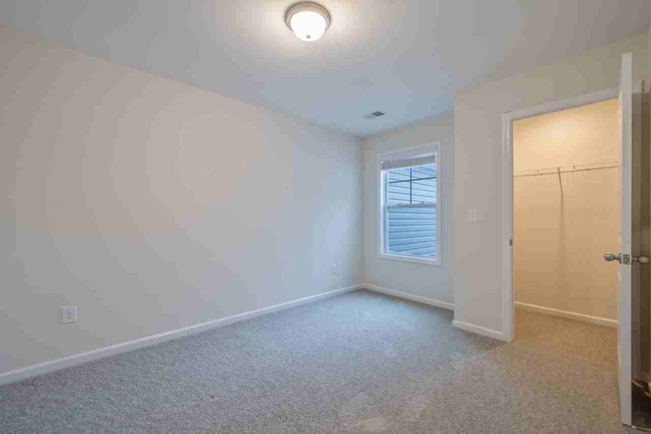 136 Adger Rd - Photo 3 of 20