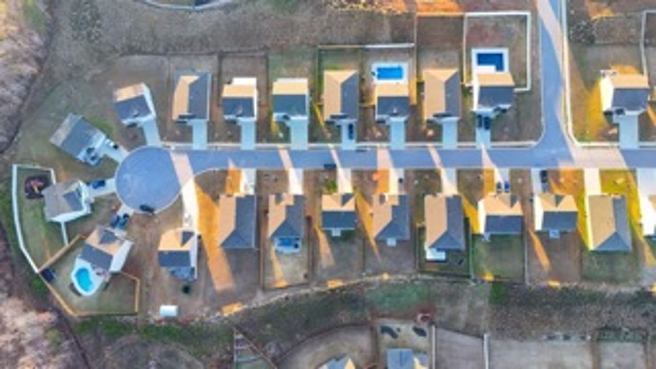 235 Millhone Way - Photo 4 of 29