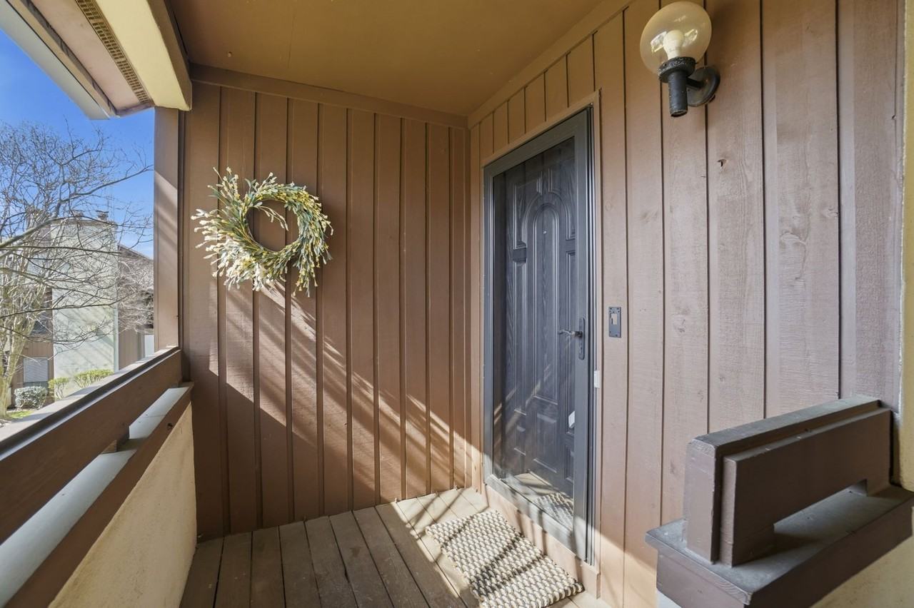 7160 Winery Ln - Photo 2 of 29