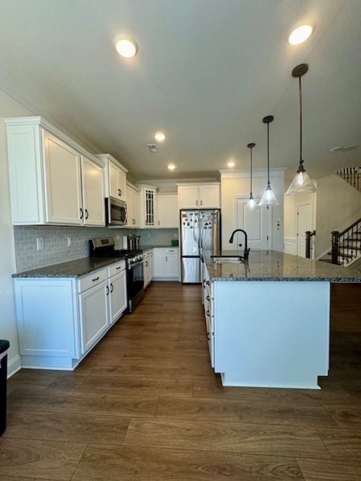 5515 Verona Rd - Photo 6 of 25